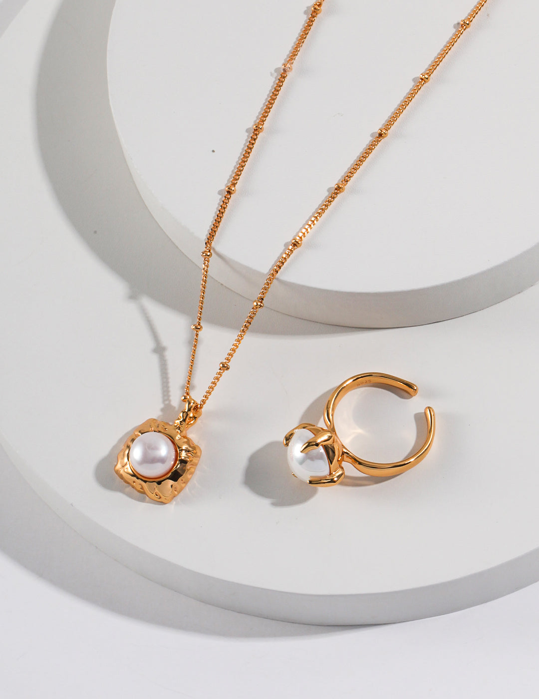 18K Gold S925 Silver - Sculpted Glow Pearl Pendant Necklace