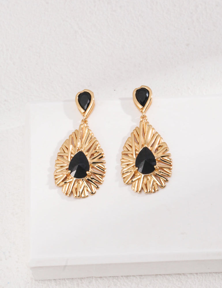 black onyx gold vintage earrings