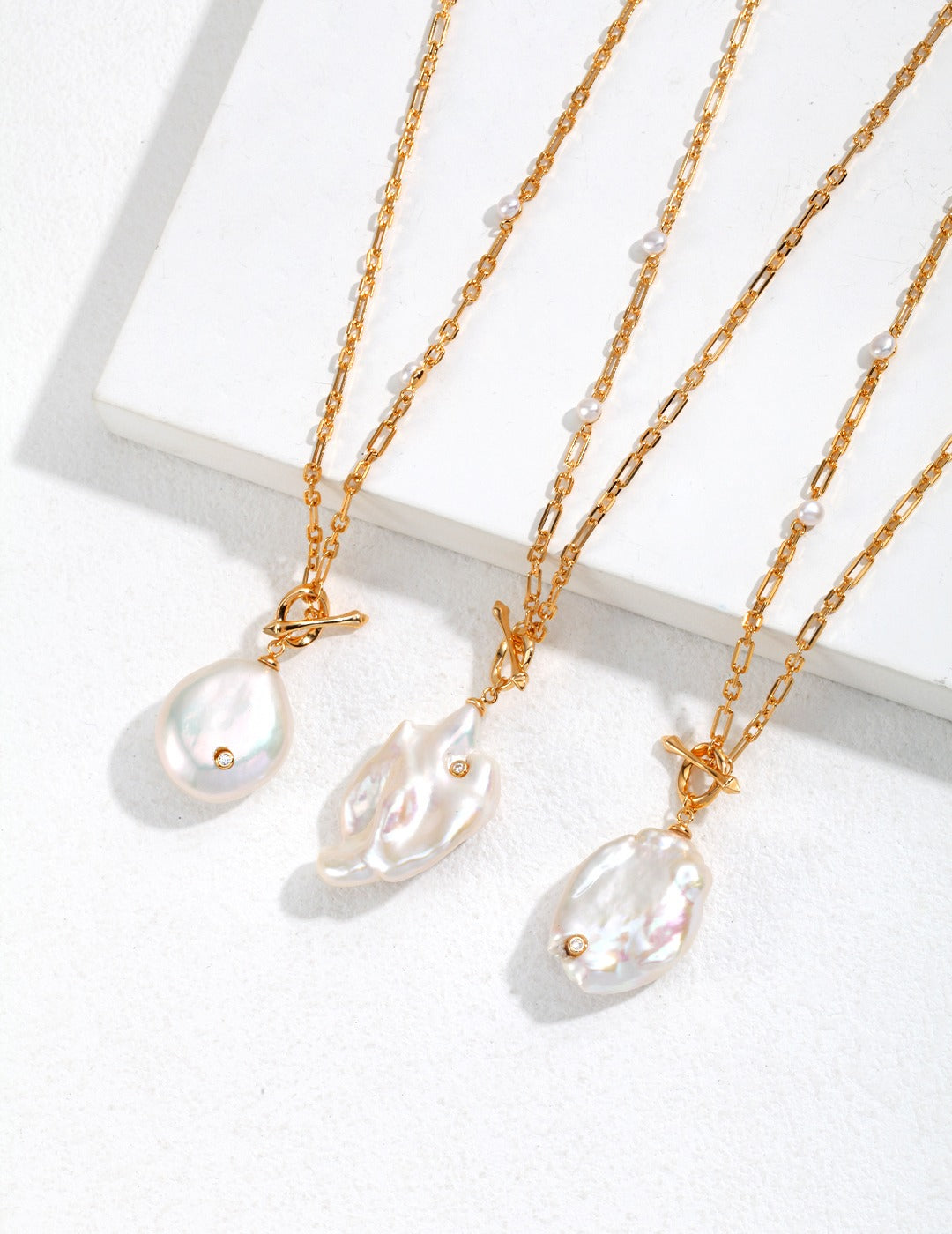 baroque_pearl_necklace